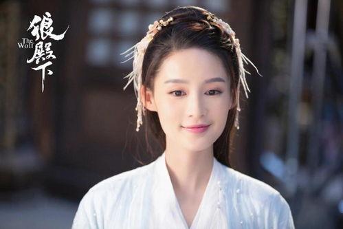 李沁吃瓜狼殿下,宫廷美食与爱情的甜蜜碰撞