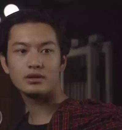 圈内爆料黄教主是谁,黄教主身份之谜，圈内爆料引热议